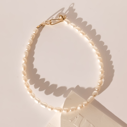 Bijoux de cheville en perles naturelles entièrement façonner a la main ARIAS TEUFFEL